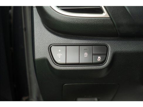Used 2024 Kia Seltos EX FWD image 22