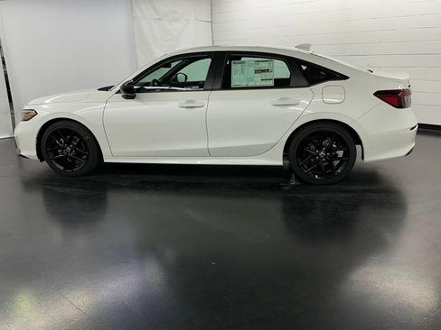 New 2026 Honda Civic FWD Hybrid Sedan image 2