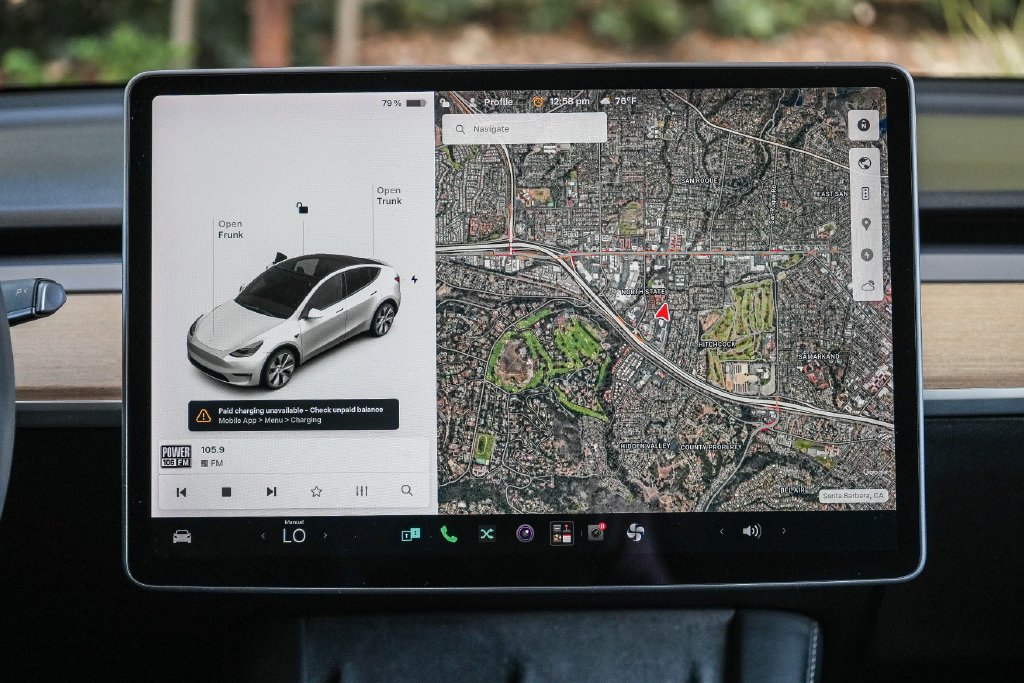 Used 2021 Tesla Model Y Long Range AWD/4WD image 13