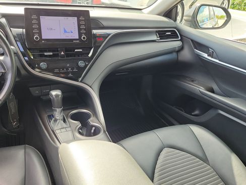 Used 2024 Toyota Camry SE FWD image 15