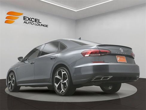 Used 2021 Volkswagen Passat 2.0T R-Line image 35