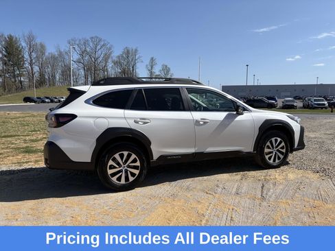 Certified 2025 Subaru Outback Premium AWD/4WD image 8
