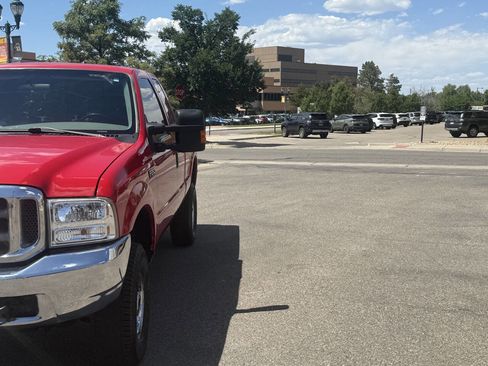 Used 1999 Ford F250 XLT image 2