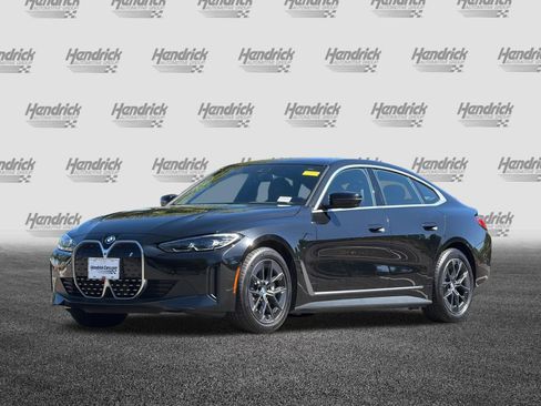Used 2024 BMW i4 eDrive35 w/ Premium Package image 9