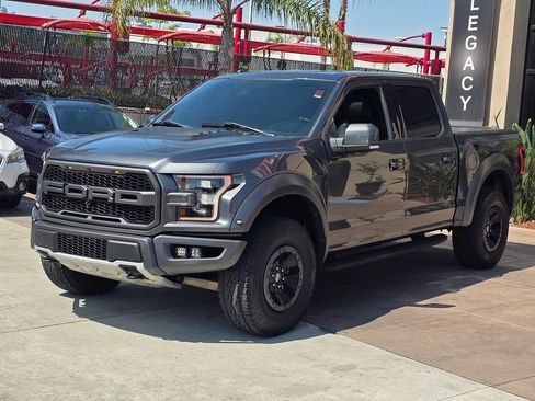 Used 2018 Ford F150 Raptor w/ Equipment Group 802A Luxury AWD/4WD image 5