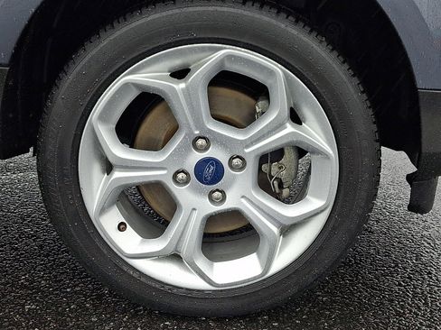 Certified 2022 Ford EcoSport SE w/ SE Appearance Package image 8