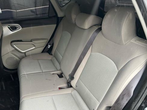 Used 2020 Kia Soul LX image 14