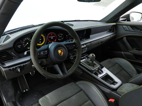 Used 2022 Porsche 911 GT3 image 37