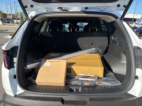 New 2025 Hyundai Tucson SEL image 8