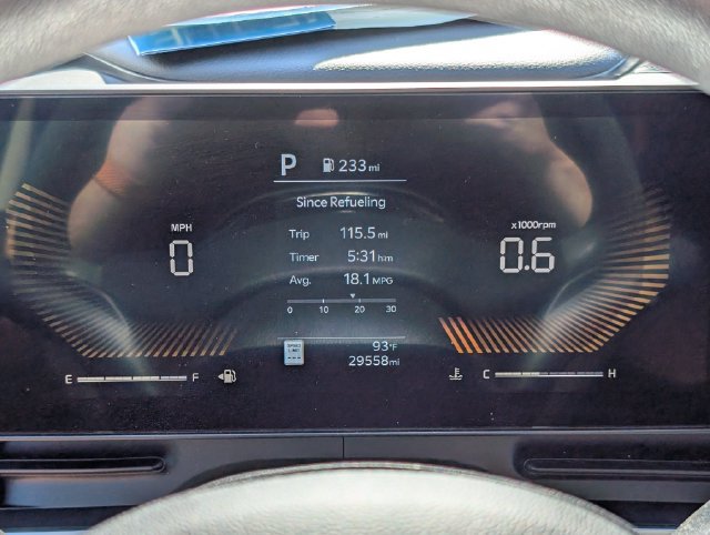 Used 2025 Kia Carnival LX FWD image 26