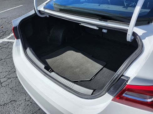 Used 2023 Chevrolet Malibu LT image 15