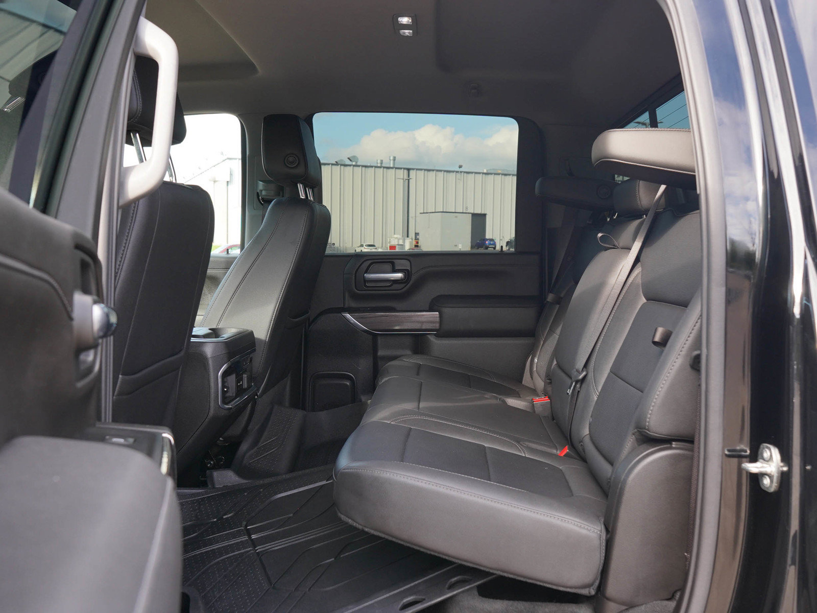 Used 2023 Chevrolet Silverado 3500 LTZ w/ LTZ Plus Package AWD/4WD image 15