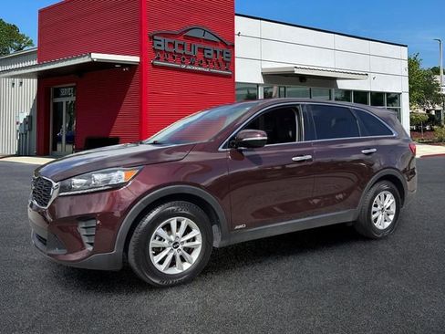Used 2019 Kia Sorento AWD V6 image 1