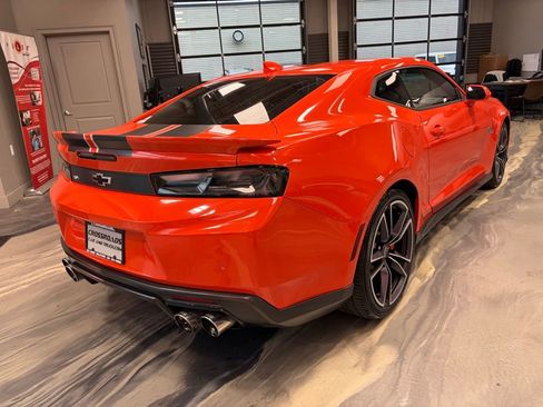 Used 2018 Chevrolet Camaro SS w/ Hot Wheels Edition image 34