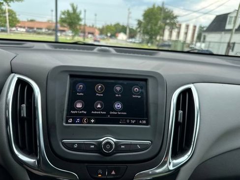 Used 2023 Chevrolet Equinox LS FWD image 10