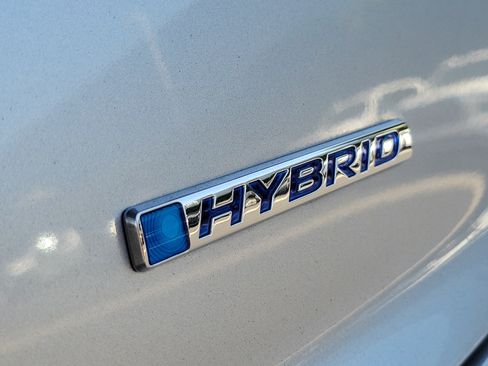Certified 2024 Honda Accord EX-L image 9