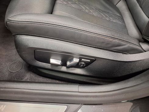 Used 2021 BMW 540i w/ Convenience Package image 22