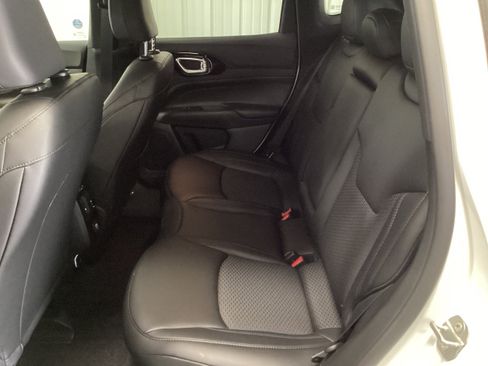 New 2026 Jeep Compass Latitude AWD/4WD image 28