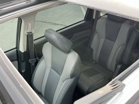 Used 2024 Subaru Ascent Onyx Edition image 21