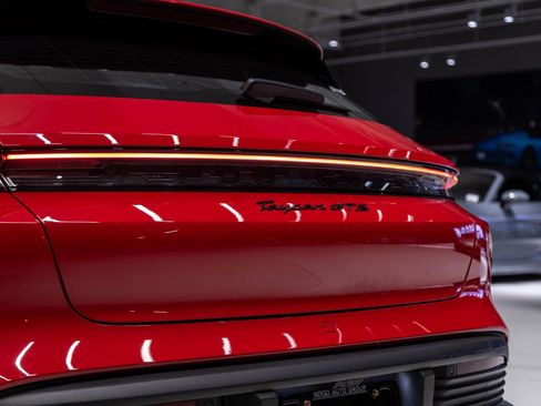 Used 2024 Porsche Taycan GTS image 32