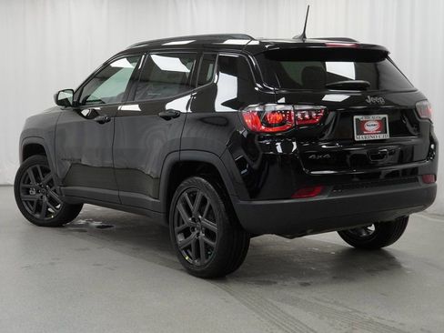 New 2026 Jeep Compass Latitude image 14