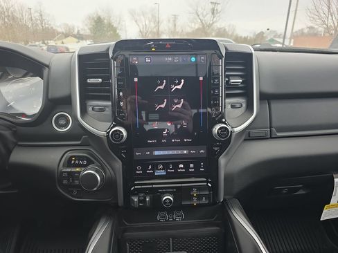 New 2026 RAM 1500 Big Horn AWD/4WD image 18