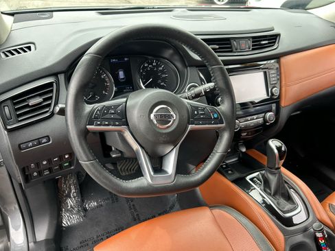 Used 2019 Nissan Rogue SL w/ Premium Package AWD/4WD image 15