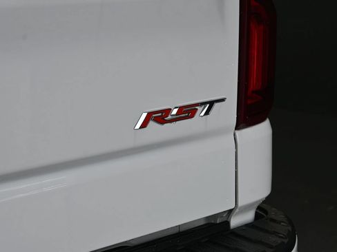 Used 2022 Chevrolet Silverado 1500 RST AWD/4WD image 12