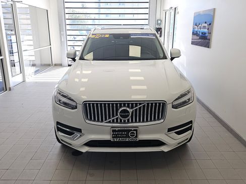 Certified 2022 Volvo XC90 T6 Inscription w/ Climate Package image 2
