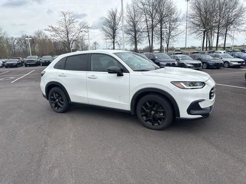 Certified 2024 Honda HR-V Sport image 9