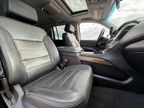 Used 2019 GMC Yukon XL Denali w/ Denali Ultimate Package image 28