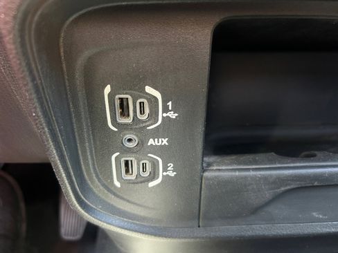 Used 2022 RAM 3500 Tradesman image 18