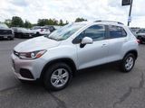 Used 2022 Chevrolet Trax LT w/ LT Convenience Package image 3