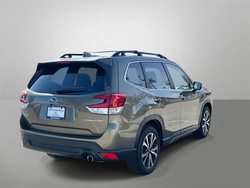 Used 2022 Subaru Forester Limited image 26