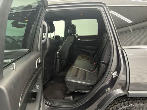 Used 2018 Jeep Grand Cherokee Limited image 21
