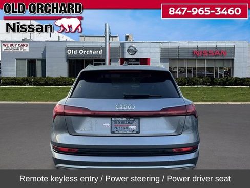 Used 2019 Audi e-tron Premium Plus image 7