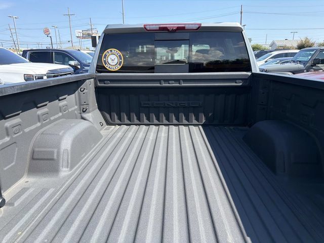 Used 2024 GMC Sierra 1500 Denali AWD/4WD image 10