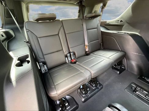 Used 2024 Chevrolet Tahoe High Country w/ Premium Package AWD/4WD image 27
