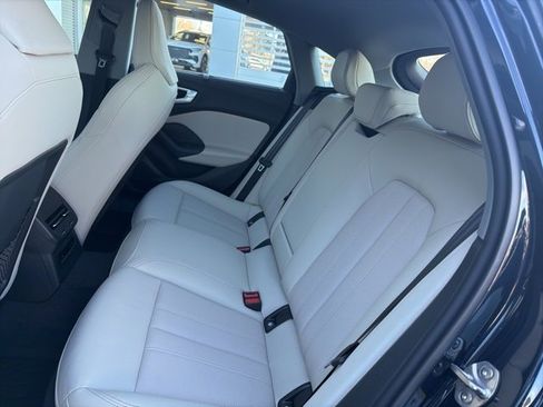 Used 2025 Audi A5 2.0T Prestige image 12