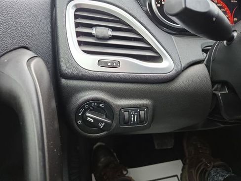 Used 2015 Dodge Dart Limited image 19