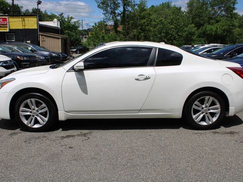 Used 2011 Nissan Altima 2.5 S w/ 2.5S Premium Pkg FWD image 12