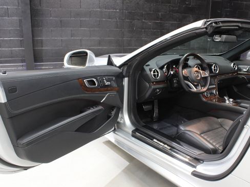 Used 2019 Mercedes-Benz SL 450 SL 450 Driver Assistance w/ Premium Package image 34