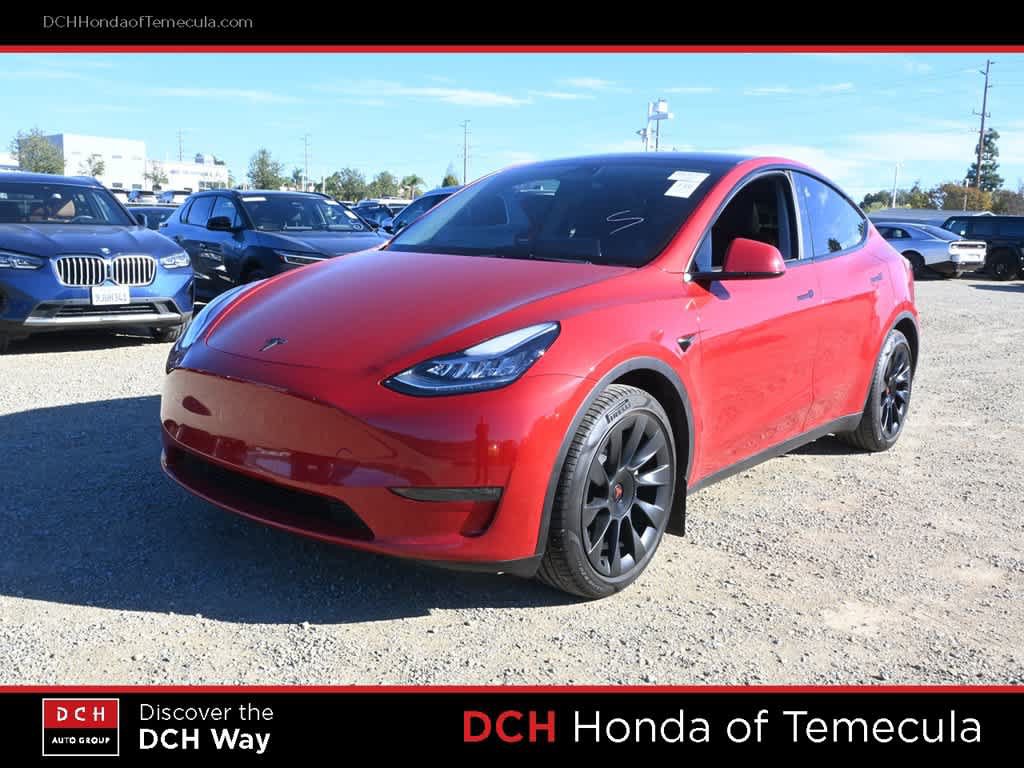 Used 2023 Tesla Model Y Long Range AWD/4WD image 1