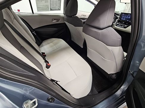 Used 2020 Toyota Corolla LE image 30