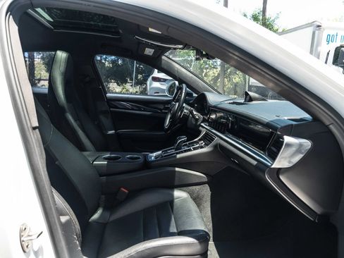 Used 2018 Porsche Panamera 4 AWD/4WD image 34