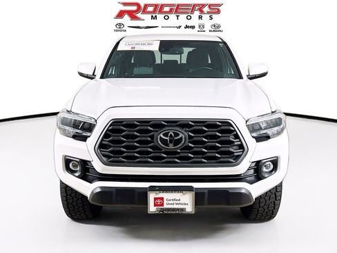 Certified 2023 Toyota Tacoma TRD Off-Road w/ Technology Package AWD/4WD image 7