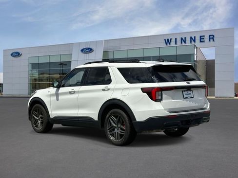 Used 2025 Ford Explorer ST-Line w/ ST-Line Street Pack AWD/4WD image 2
