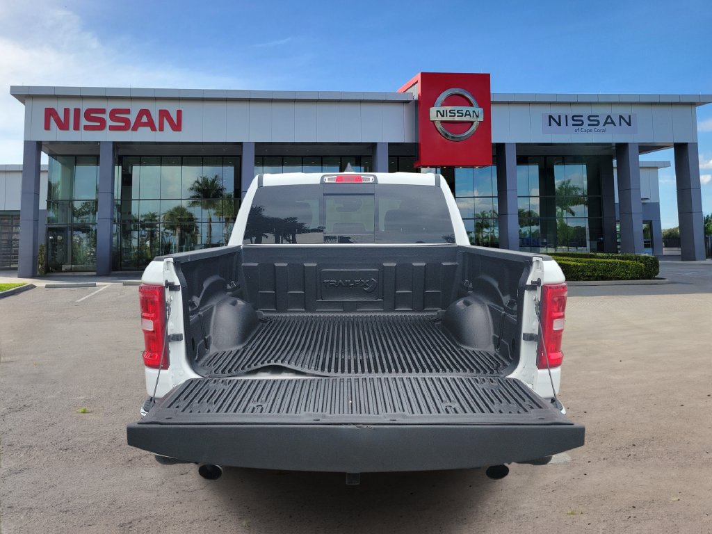 Used 2026 RAM 1500 Laramie AWD/4WD image 11