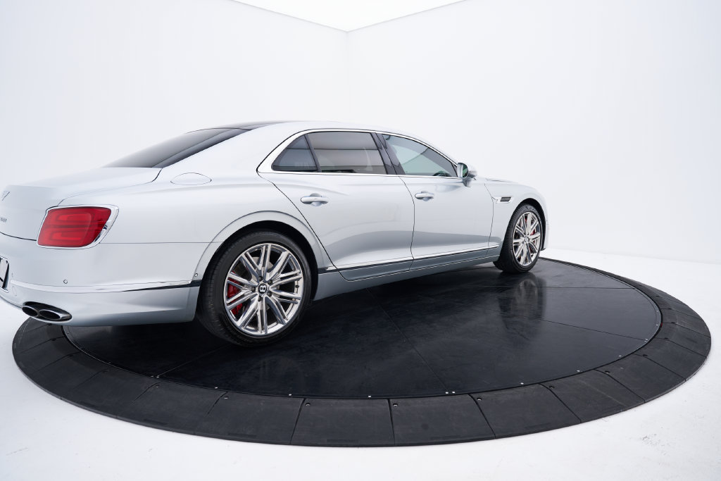 Used 2022 Bentley Flying Spur V8 AWD/4WD image 14