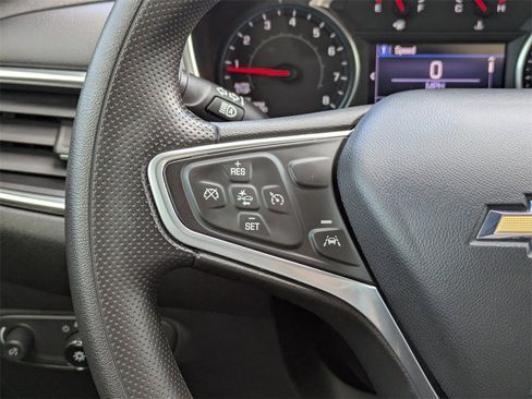 Used 2022 Chevrolet Equinox LT image 25